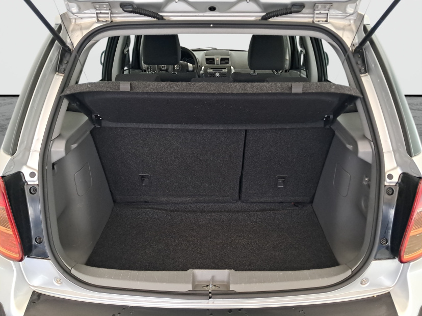 Suzuki SX4, 2011