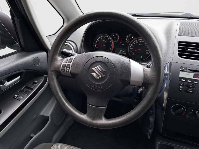 Suzuki SX4, 2011