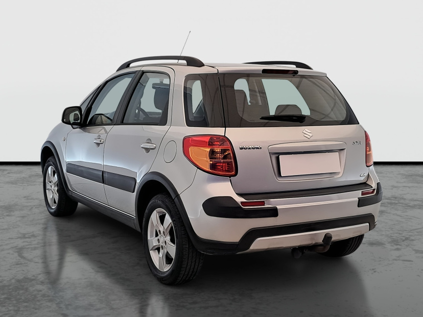 Suzuki SX4, 2011