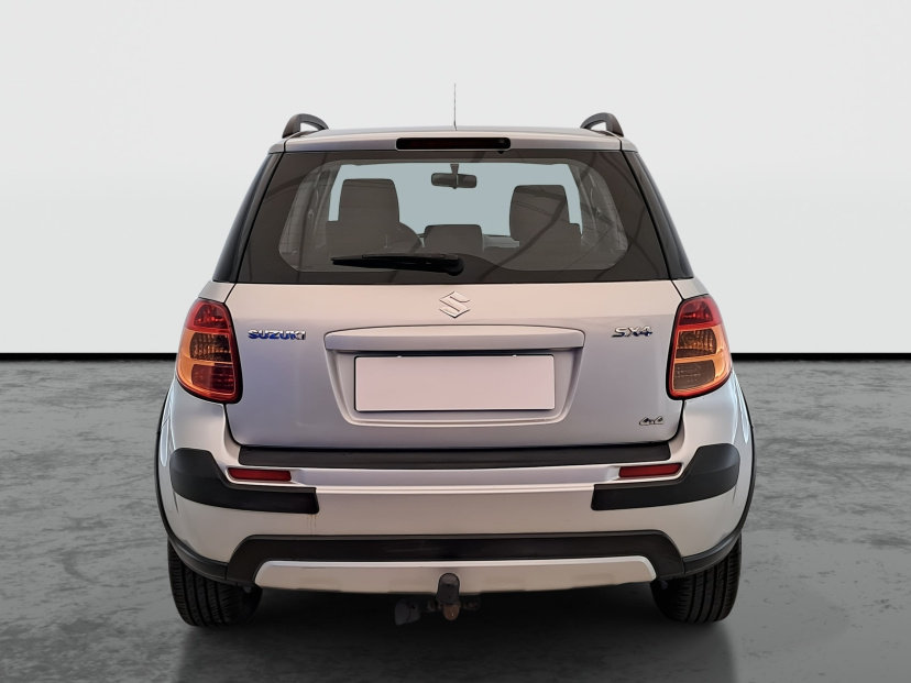 Suzuki SX4, 2011