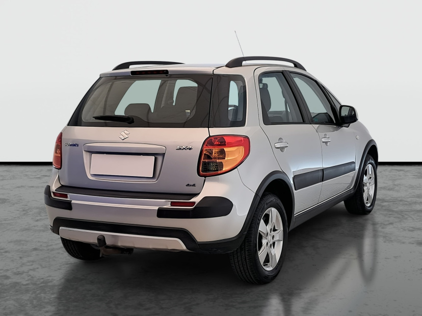 Suzuki SX4, 2011