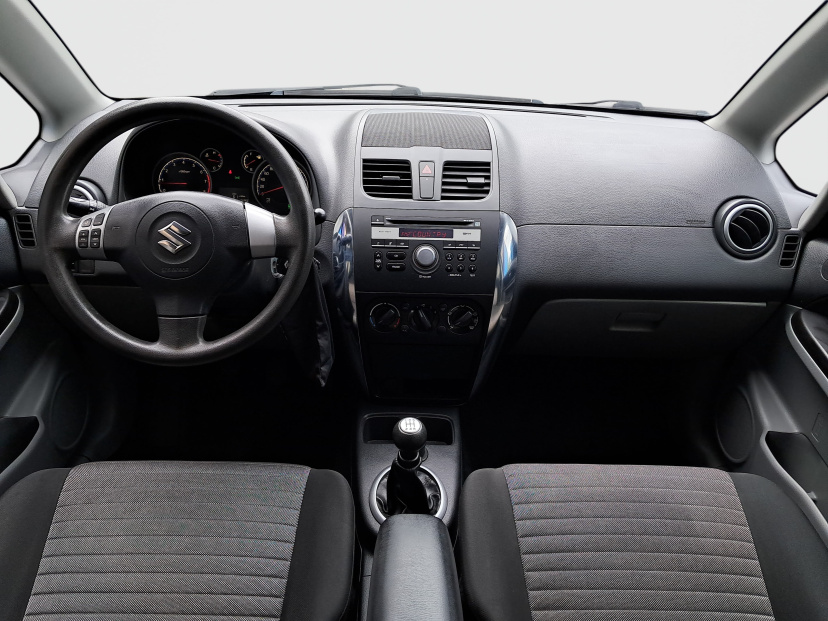 Suzuki SX4, 2011
