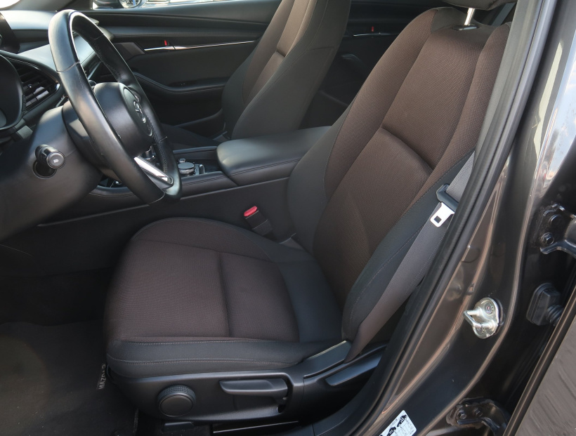 Mazda 3, 2021