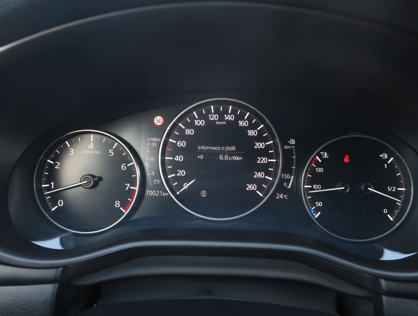 Mazda 3, 2021