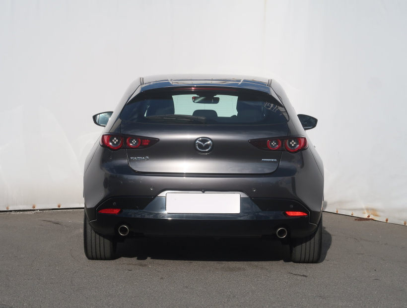 Mazda 3, 2021