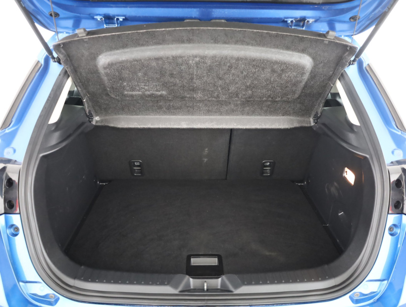 Mazda CX-3, 2016