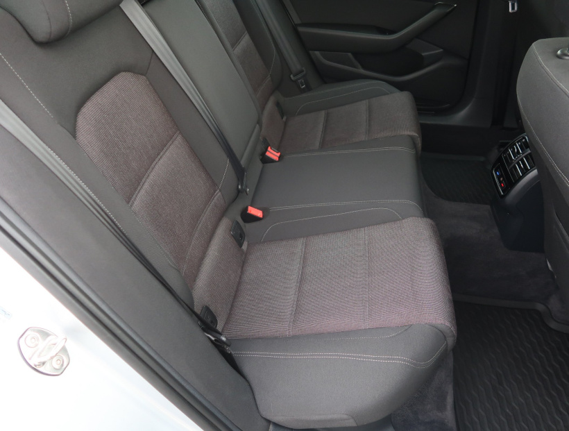 Volkswagen Passat, 2015