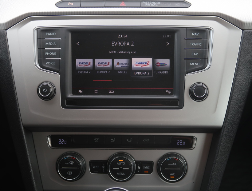 Volkswagen Passat, 2015