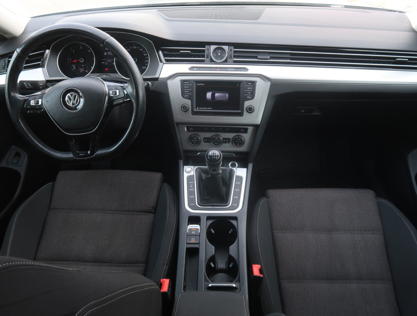 Volkswagen Passat, 2015