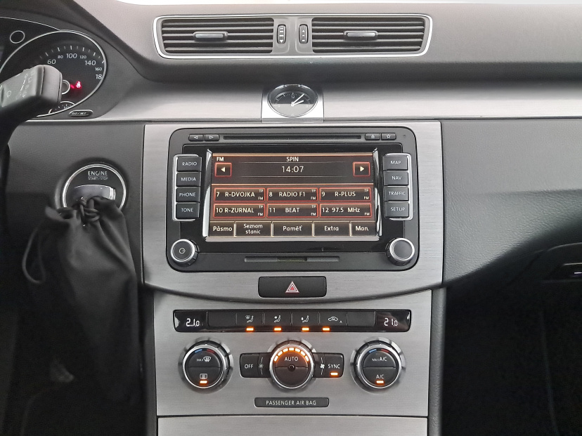 Volkswagen Passat, 2012