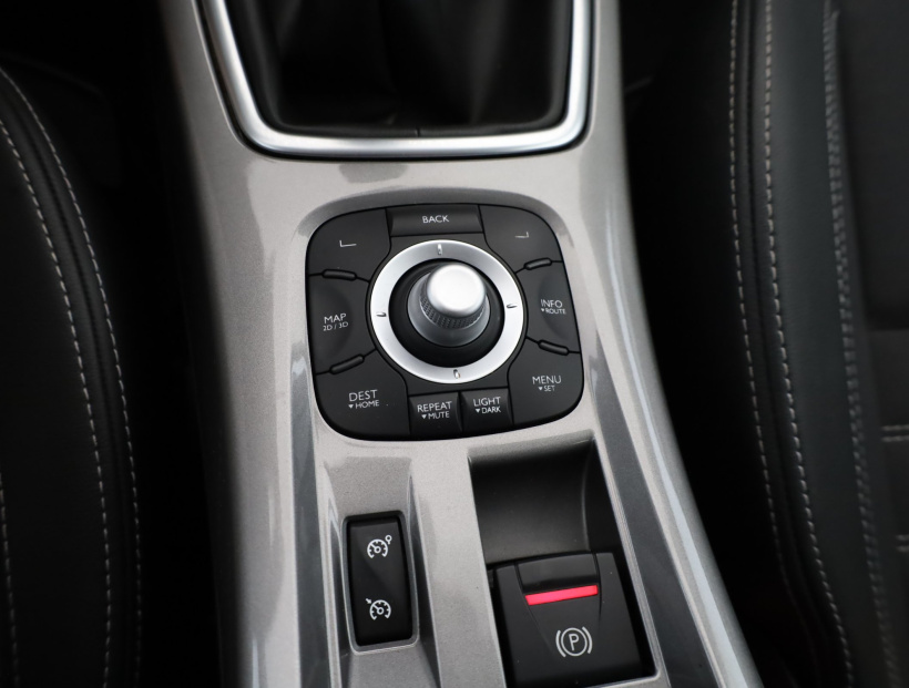 Renault Laguna, 2012