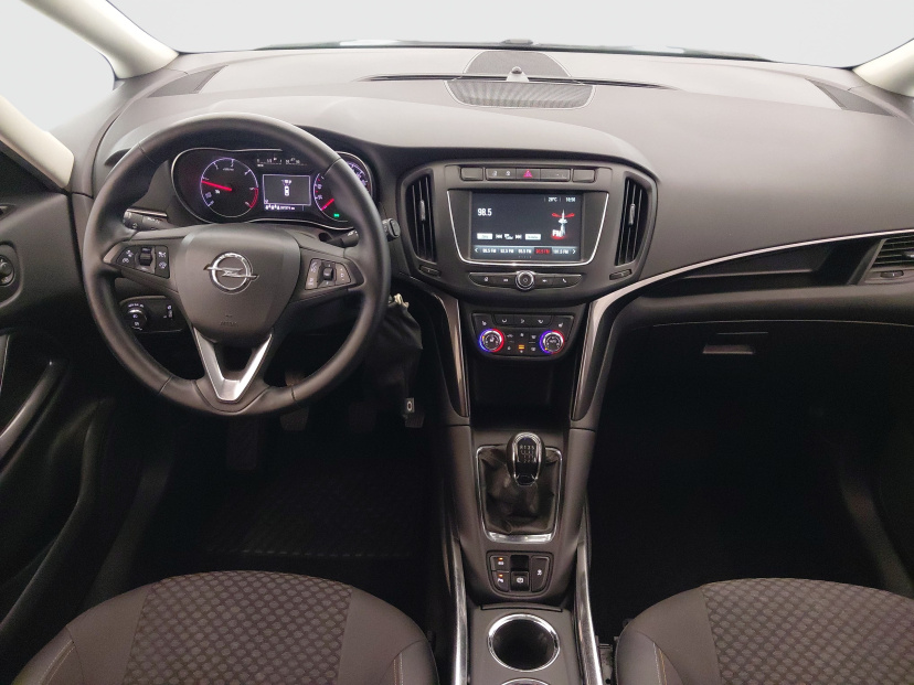 Opel Zafira, 2019