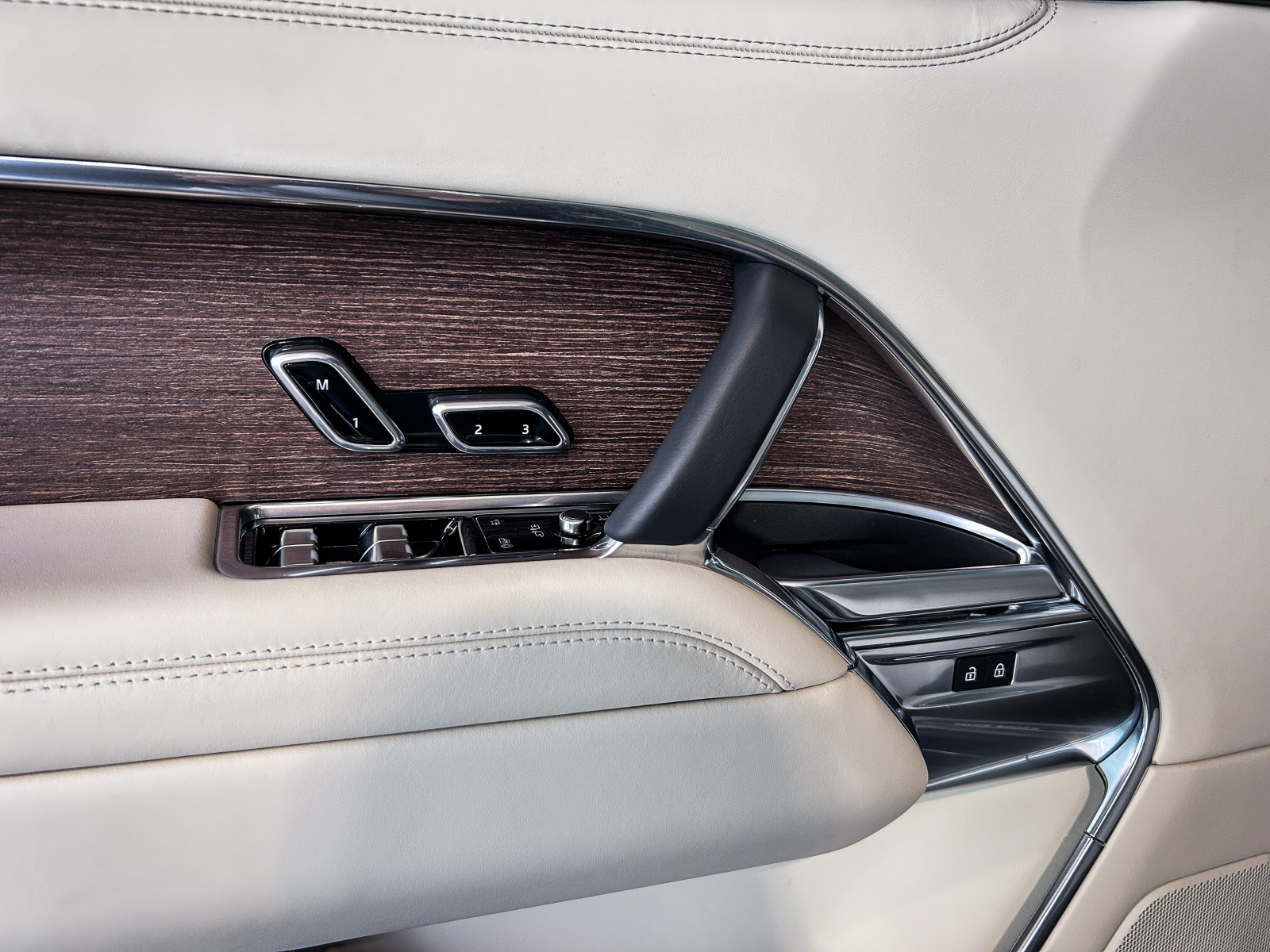 Land Rover Range Rover - 2025