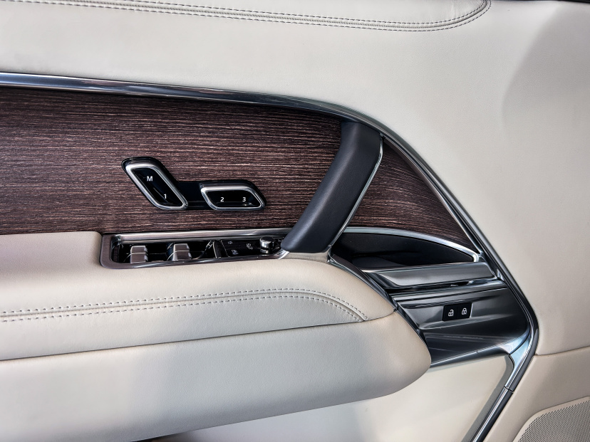 Land Rover Range Rover, 2025