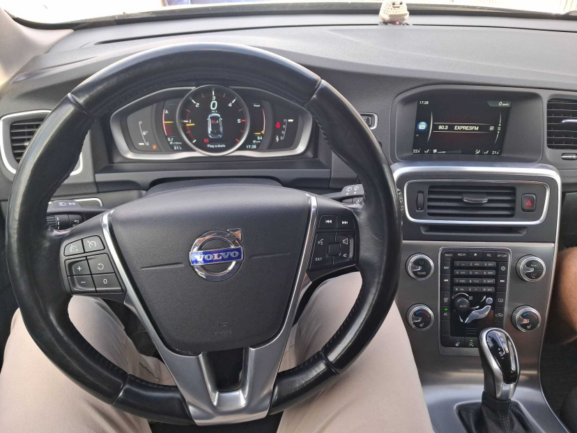 Volvo V60, 2014