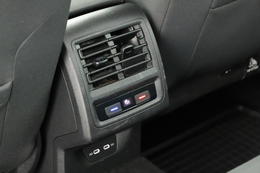 Volkswagen Golf, 2021