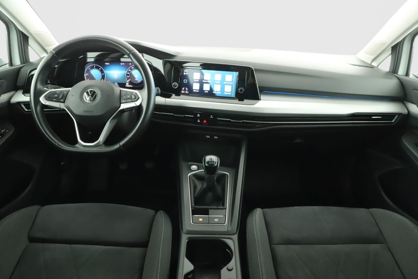 Volkswagen Golf, 2021