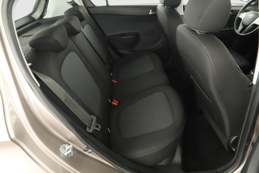 Hyundai i20, 2013