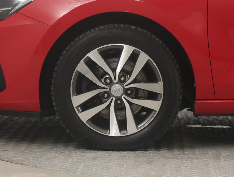 Hyundai i30, 2021