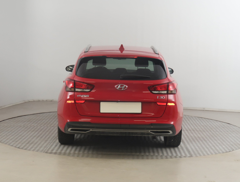 Hyundai i30, 2021
