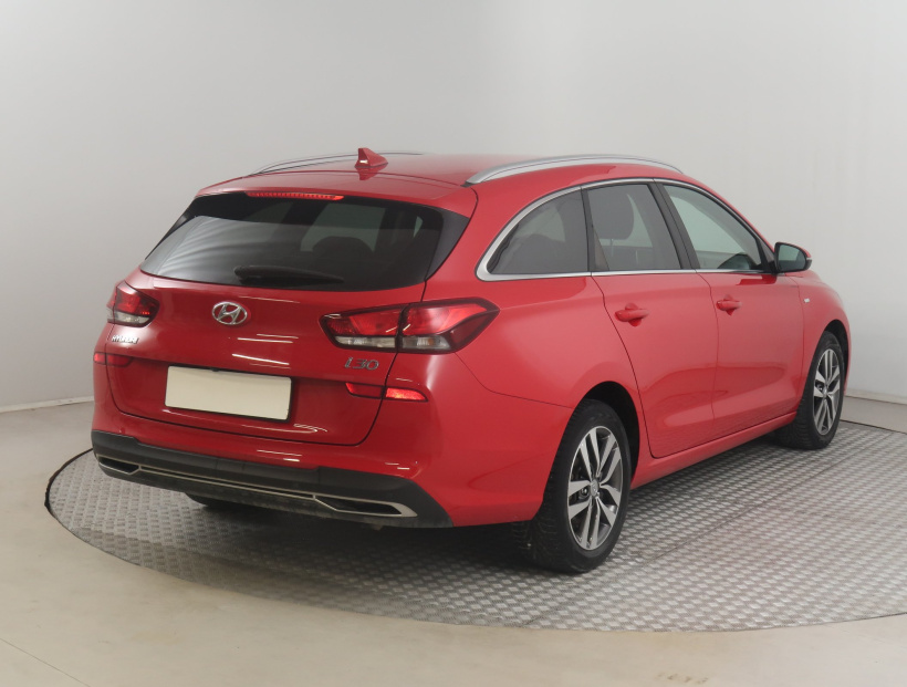 Hyundai i30, 2021
