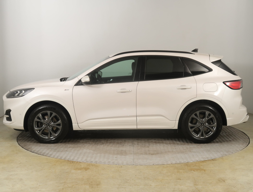 Ford Kuga, 2023