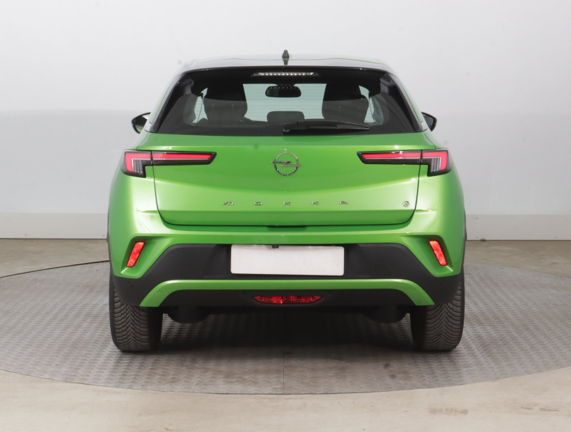 Opel Mokka-e, 2022