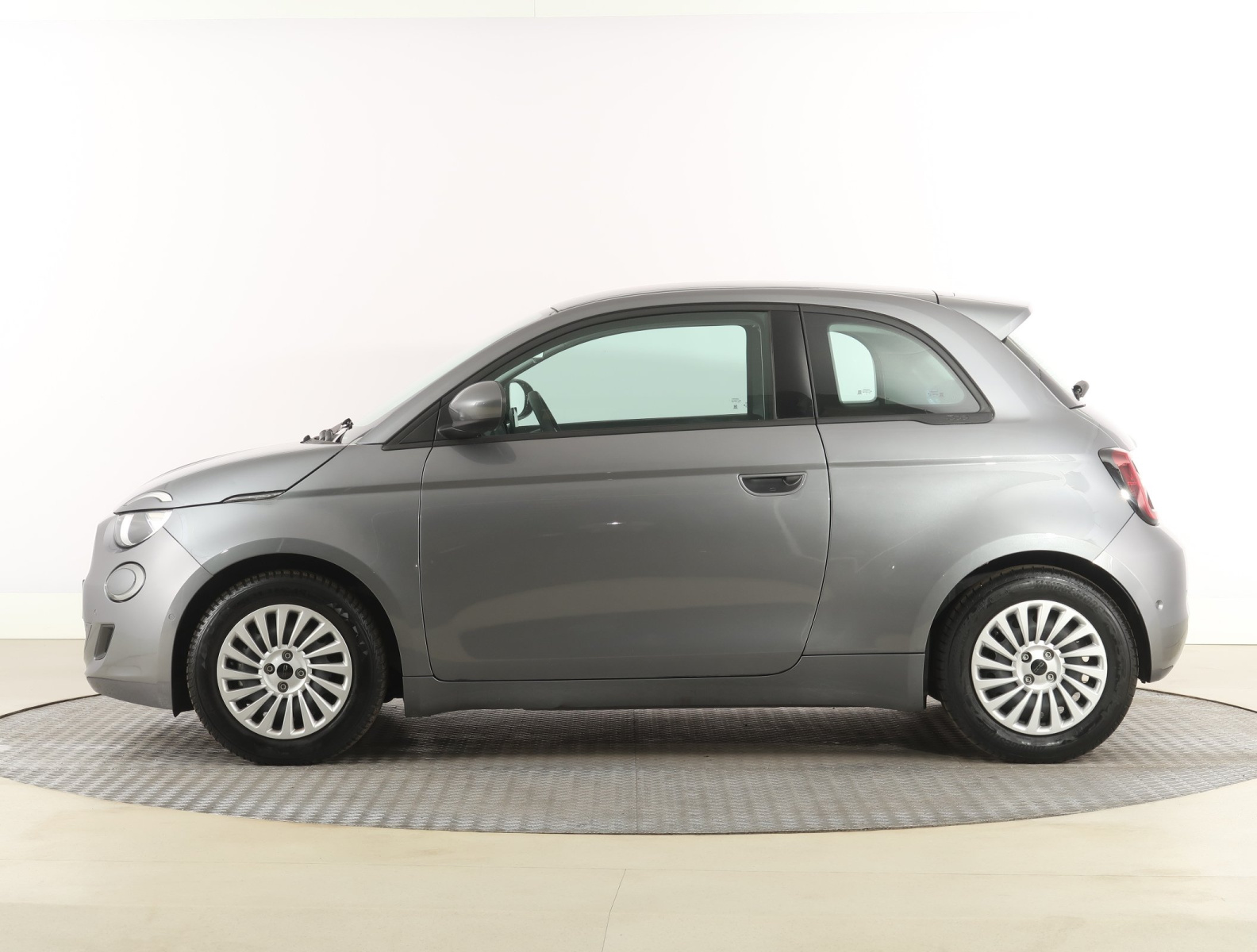 Fiat 500e 42 kWh, 2023, digi klima, virtualní kokpit 4