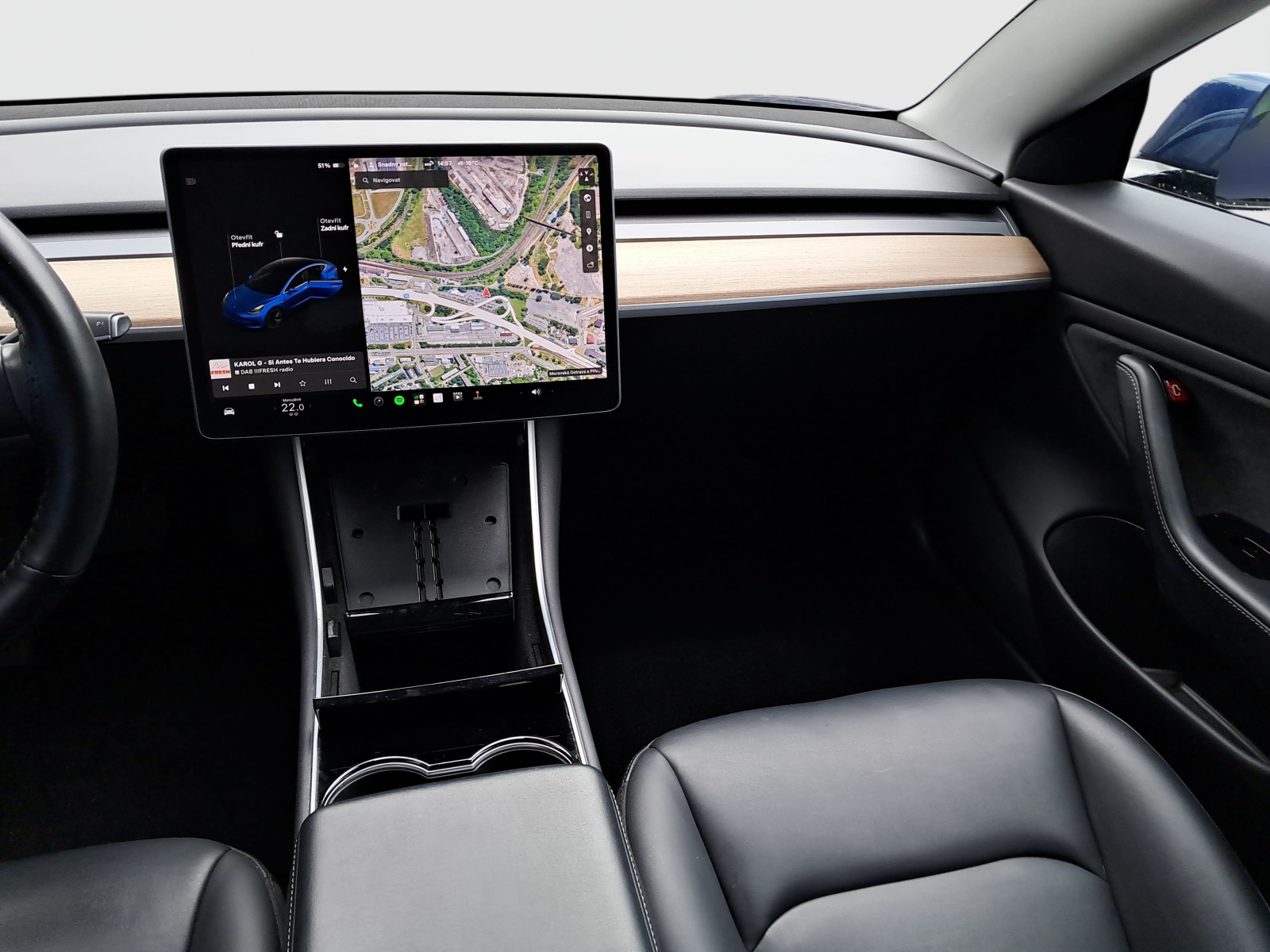 Tesla Model 3 Long Range AWD – fotografie 11