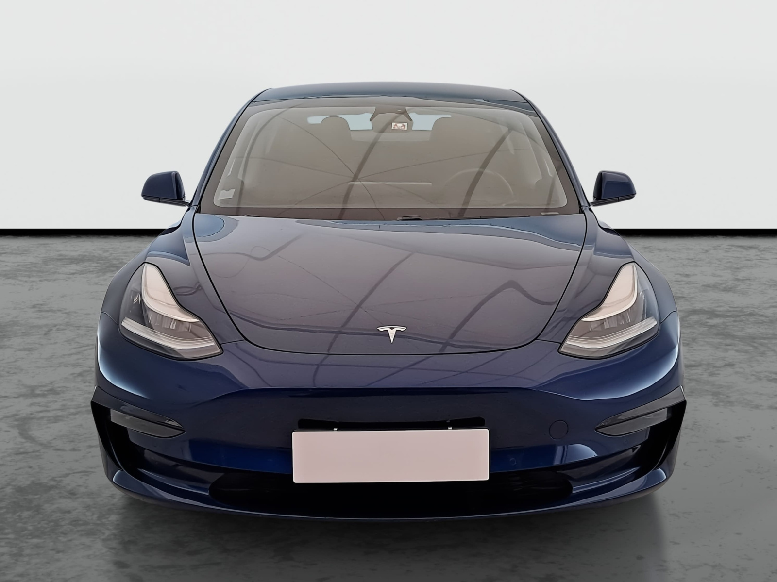 Tesla Model 3 Long Range AWD – fotografie 2