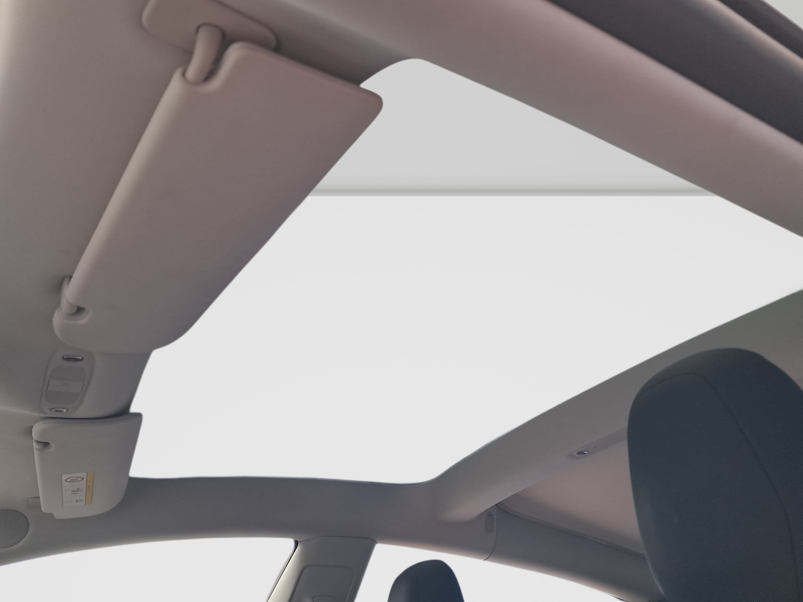 Tesla Model 3 Long Range AWD – fotografie 24