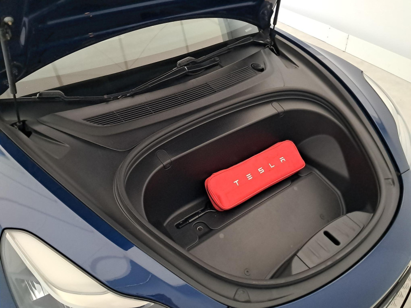 Tesla Model 3, 2019