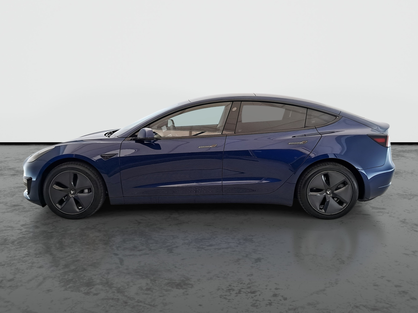 Tesla Model 3 Long Range AWD – fotografie 4