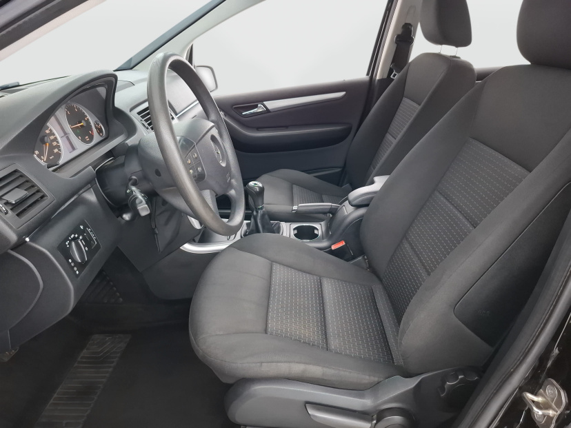 Mercedes-Benz B, 2010