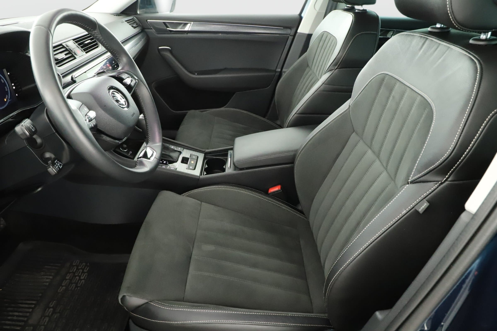 Škoda Superb - 2024