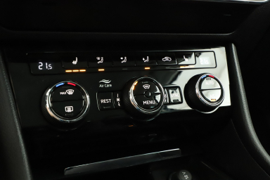 Škoda Superb - 2024