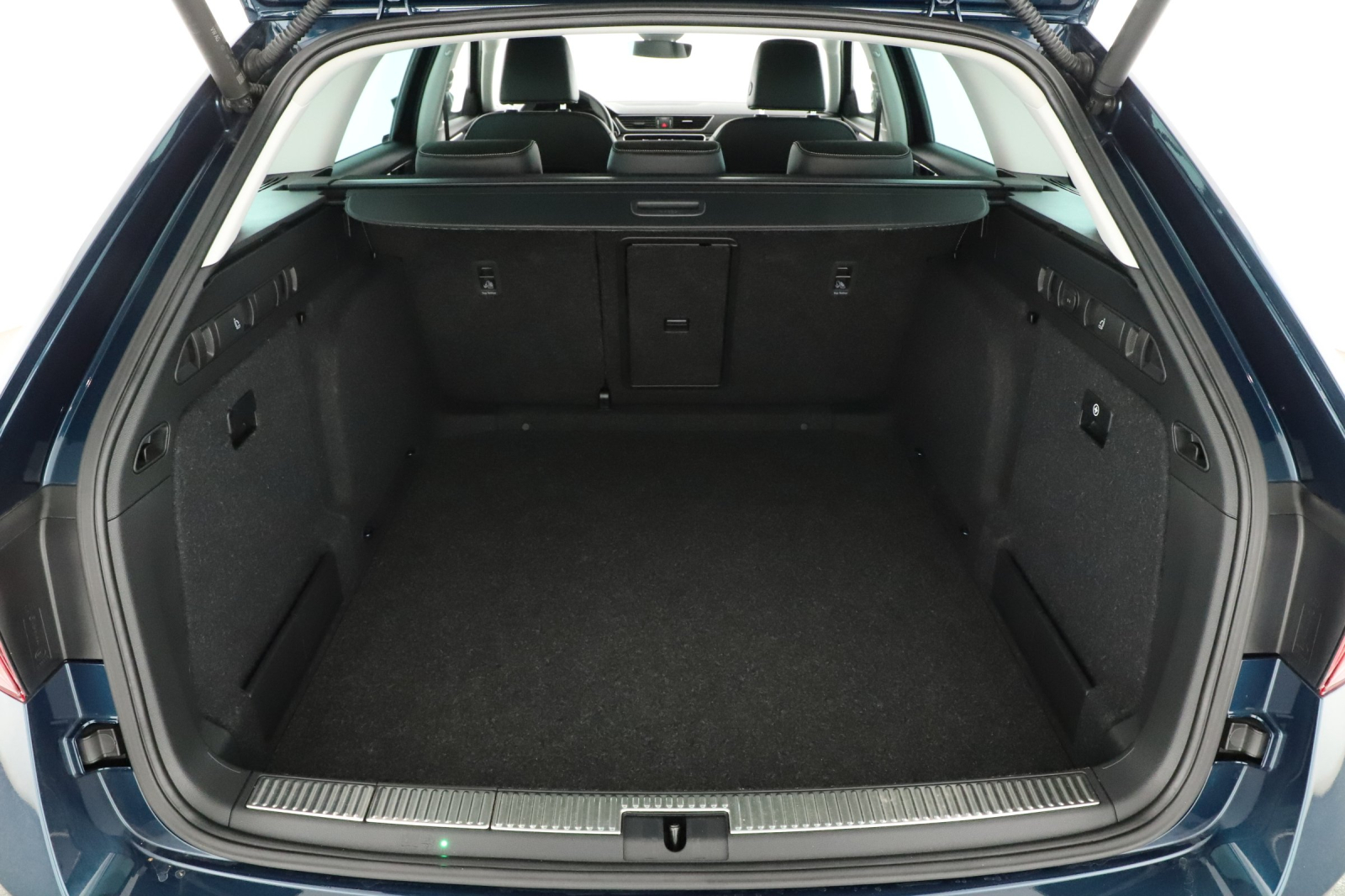Škoda Superb - 2024
