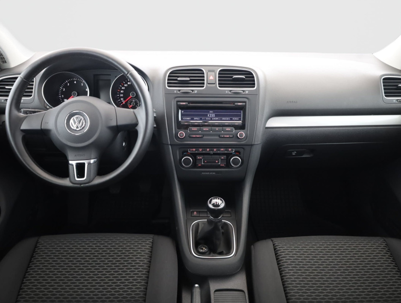 Volkswagen Golf, 2011