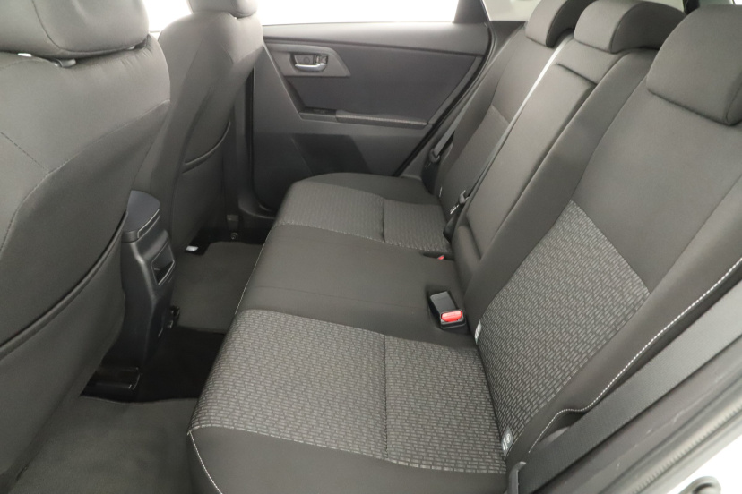 Toyota Auris, 2015