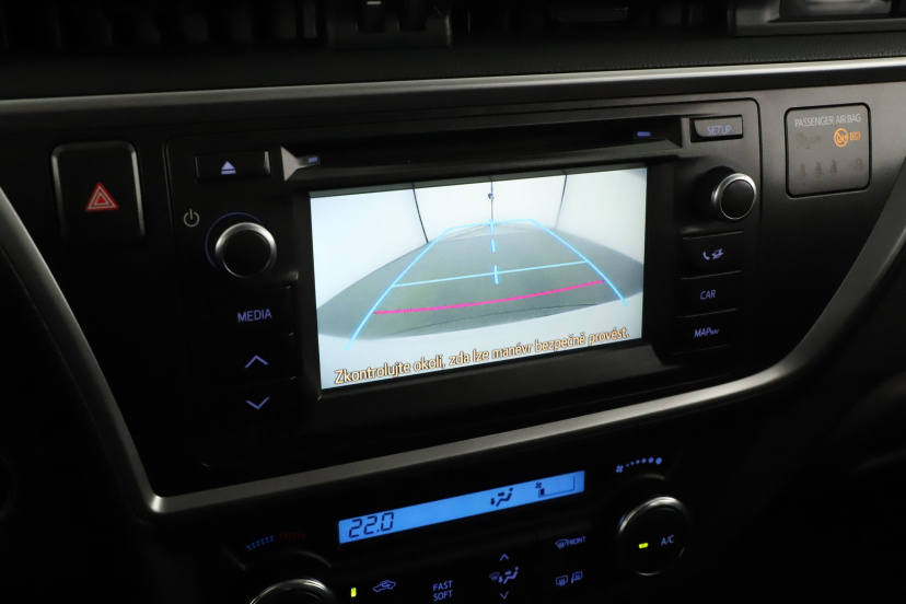 Toyota Auris, 2015