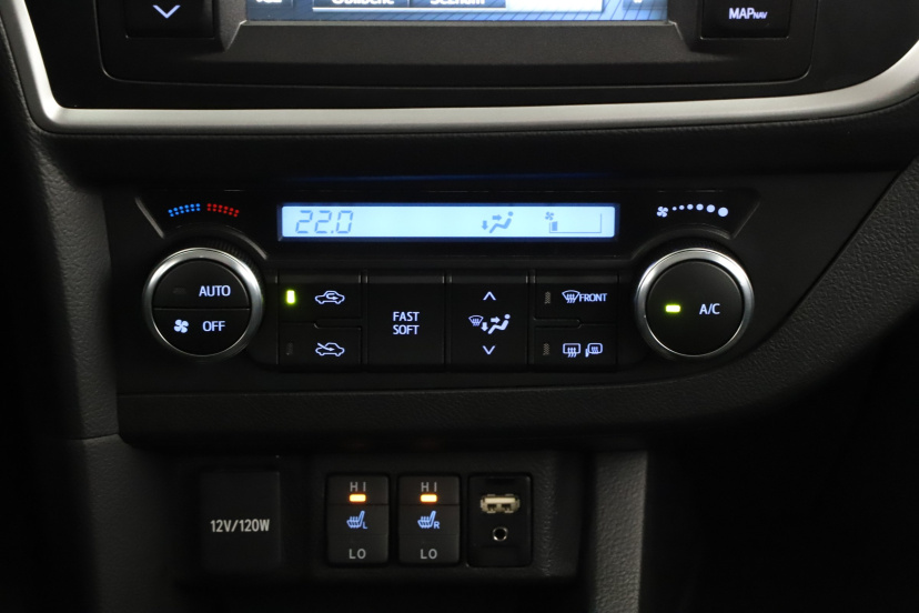 Toyota Auris, 2015