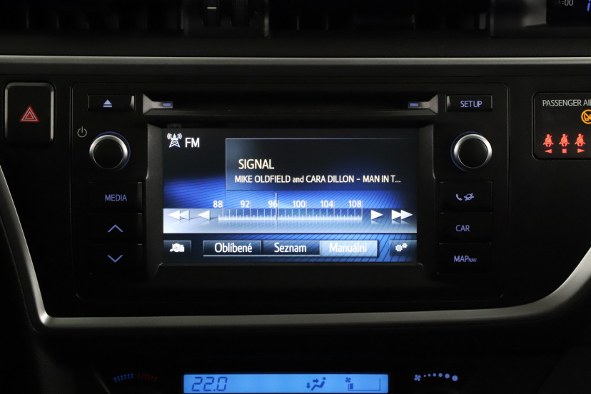 Toyota Auris, 2015