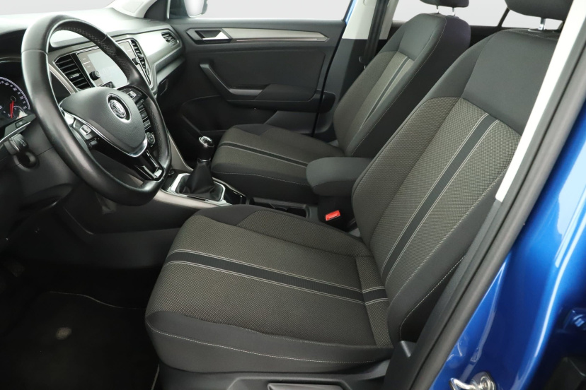 Volkswagen T-Roc, 2021