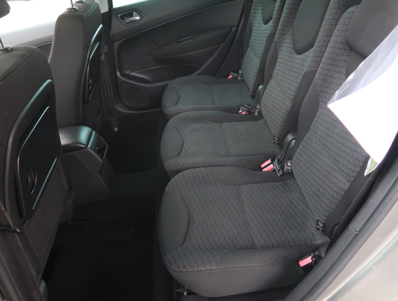 Peugeot 308, 2009