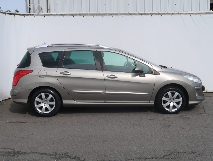 Peugeot 308, 2009