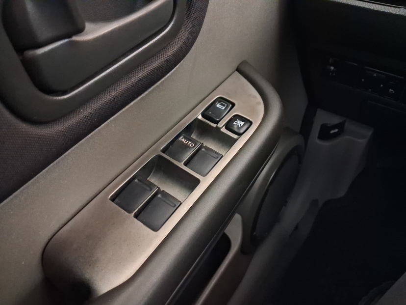 Nissan X-Trail, 2005