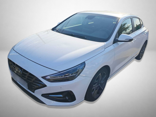 Hyundai i30 Fastback 1.5 T-GDI MHEV
