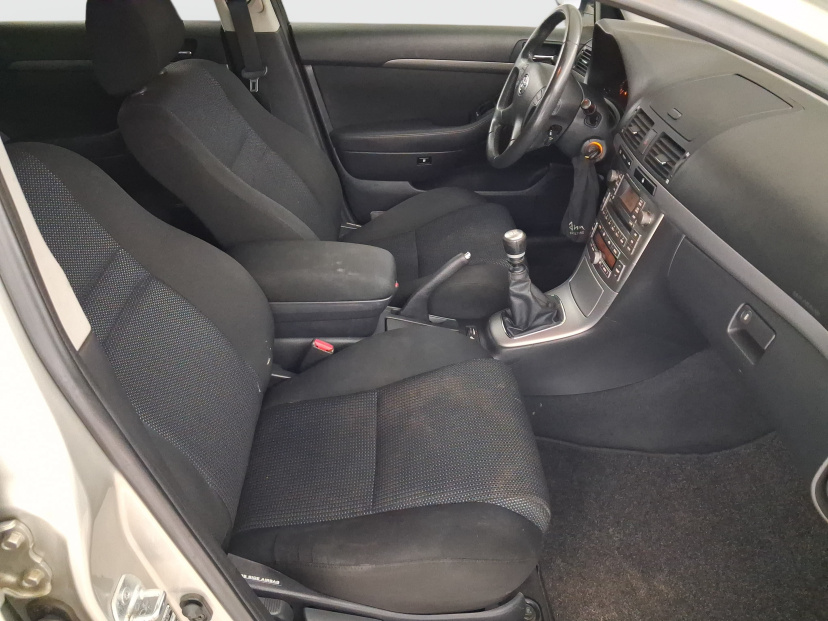 Toyota Avensis, 2009