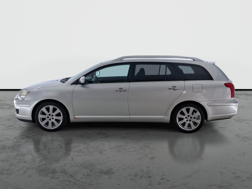 Toyota Avensis, 2009