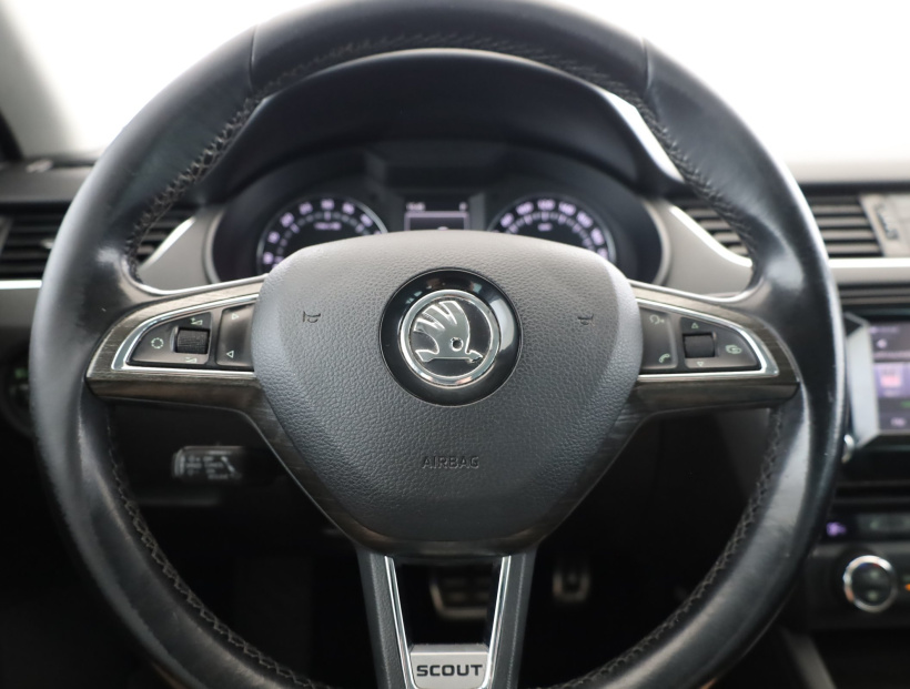 Škoda Octavia Scout, 2015